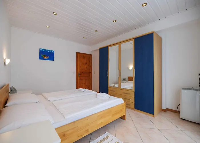 Apartman Unit_type_holiday_room With Garden In Krk 55037